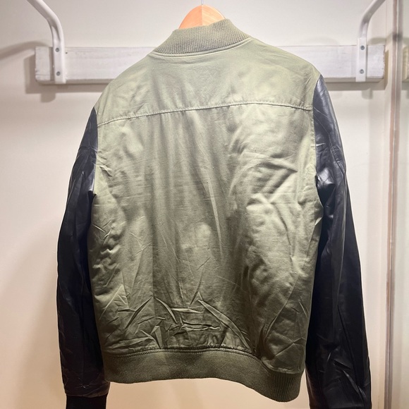 Native Youth mens bomber jacket light green with black accents - Picture 6 of 6